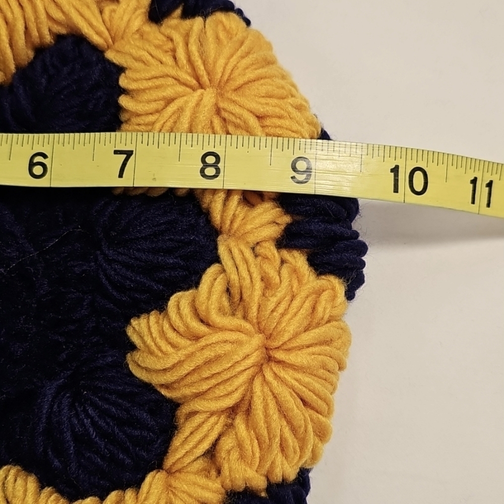 Vtg English Village Navy and Yellow Crochet Beret - Picture 7 of 9